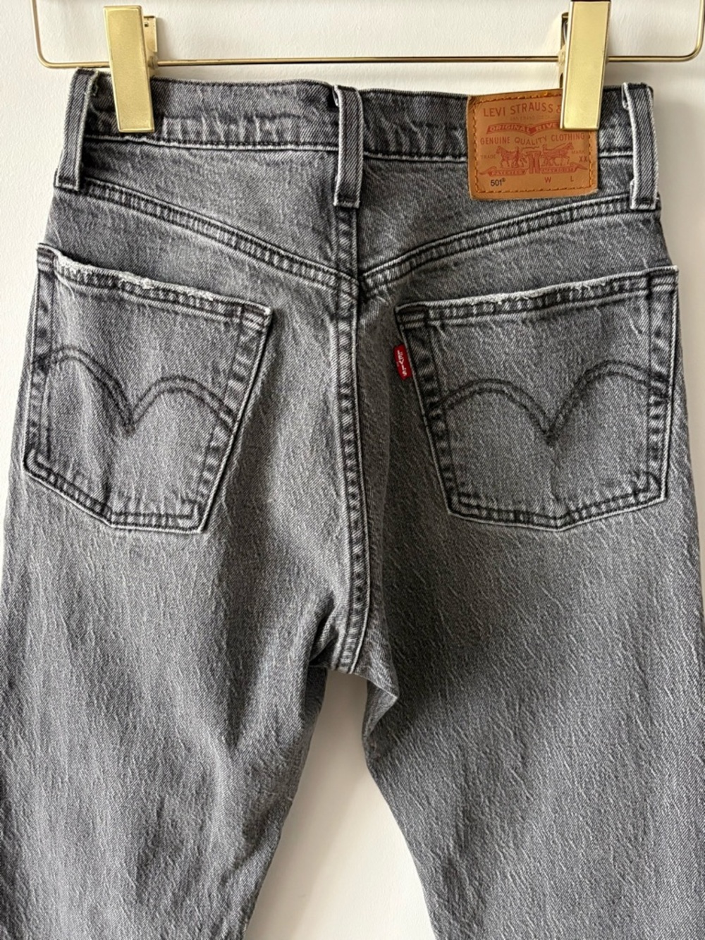 Levi’s 501® Original Fit Women's Jeans in Color Pretty Pleasing - Black - Picture 6 of 6